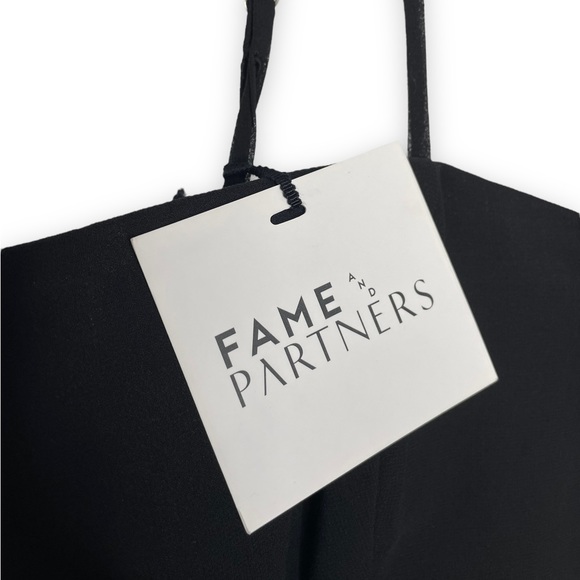 Fame and Partners | NWT Straight Neck Crop Top US 10 Black - Picture 4 of 8